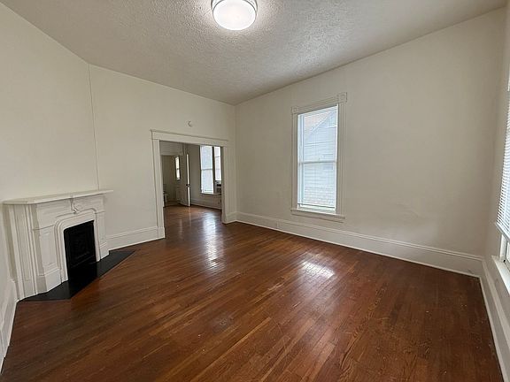 4th image of 811 Pennsylvania Ave #1