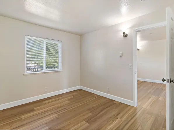 10900 Macarthur Blvd #2, Oakland, CA 94605