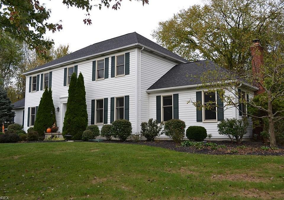 1st image of 104 Silver Springs Trl