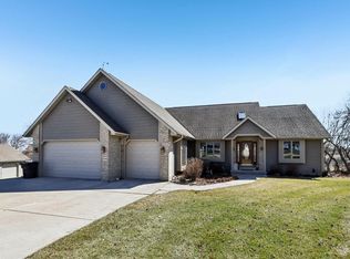 978 North Dewey AVENUE, Jefferson, WI 53549