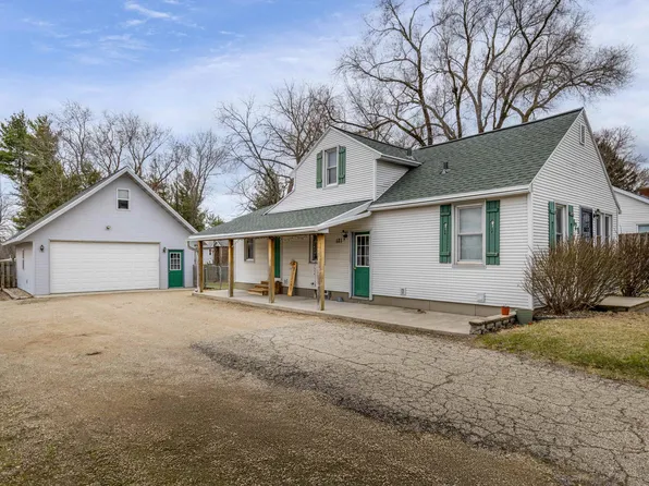 121 E North St, Deforest, WI 53532