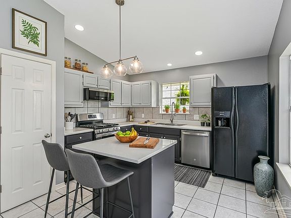 4th image of 1229 Greystone Ln