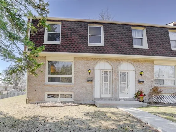 165 Green Valley Dr #29, Kitchener, ON N2P 1K3