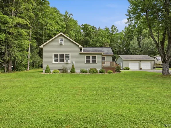 2292 New Jerusalem Rd, Eden, NY 14057