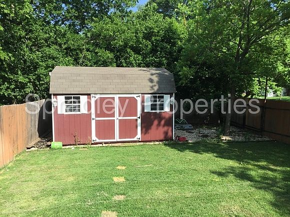 2nd image of 300 E 14th Ave