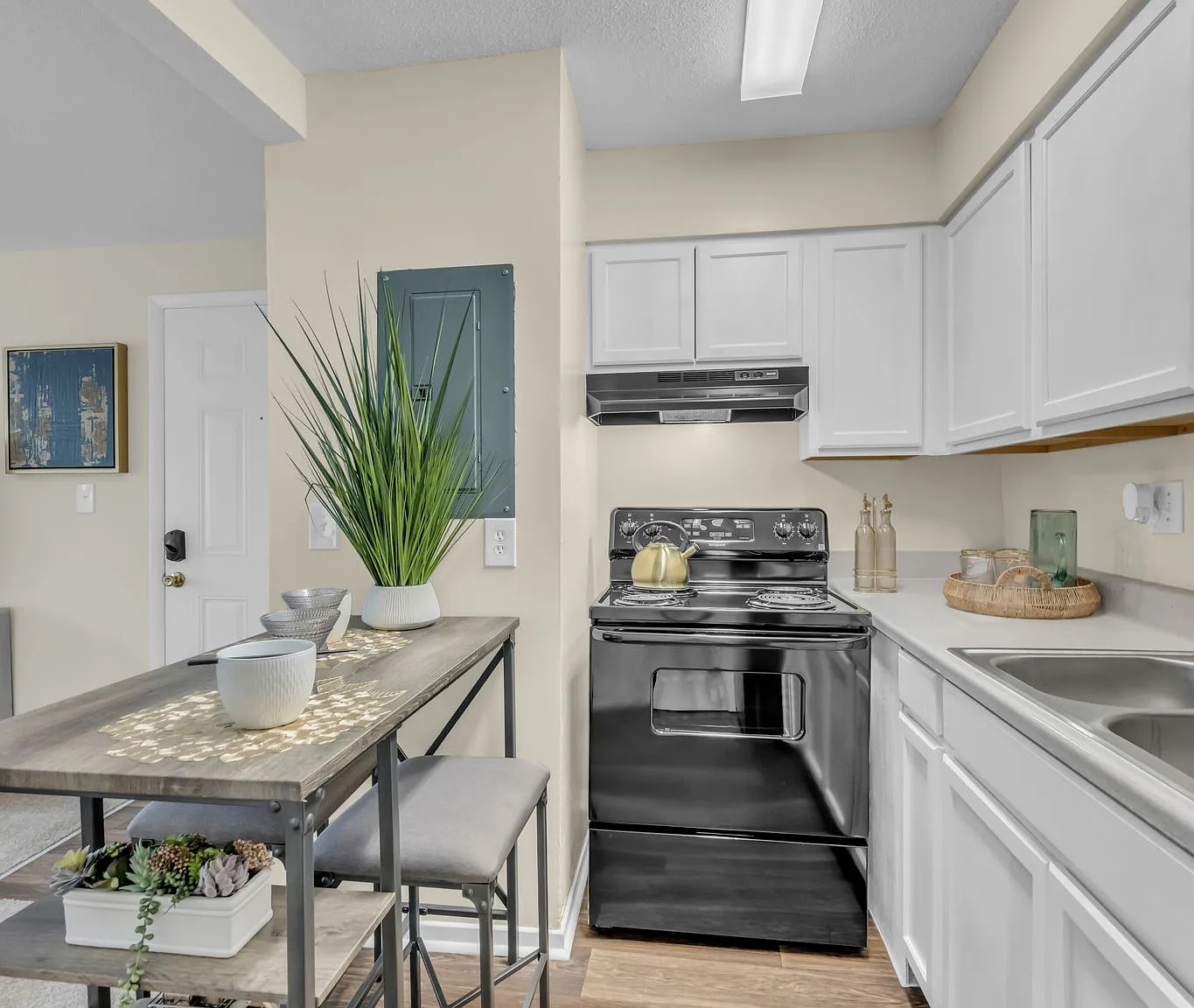 The Overlook Apartment Homes — Photo 1