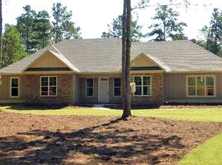 70 Spring Hill Dr, Ellerslie, GA 31807