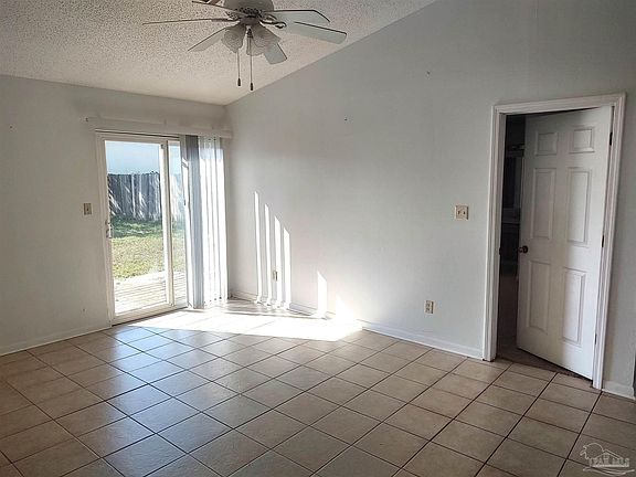 4th image of 3535 Southwind Dr