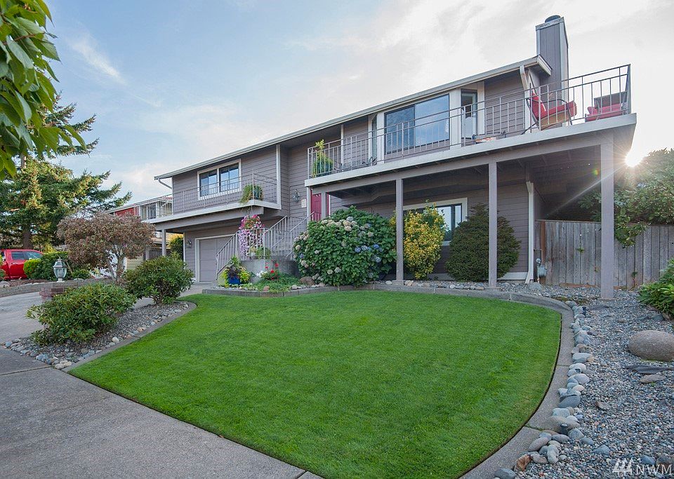 1st image of 3852 Commencement Bay Dr