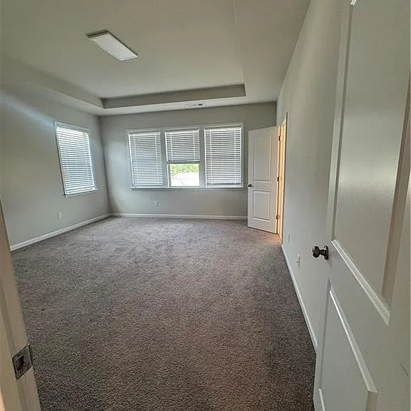 719 Saffron Blvd — Photo 17