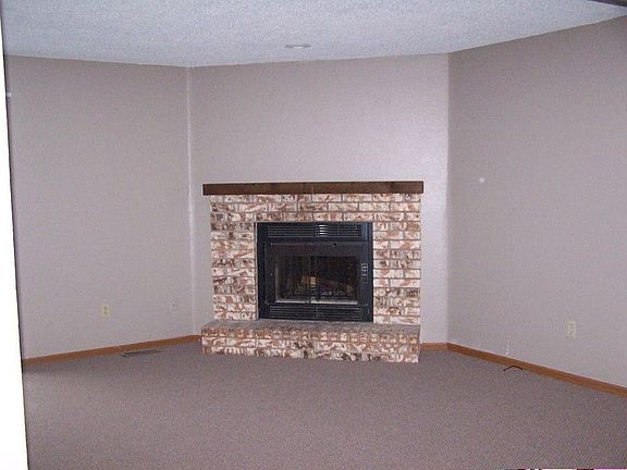 3rd image of 508 NE Malibu Dr