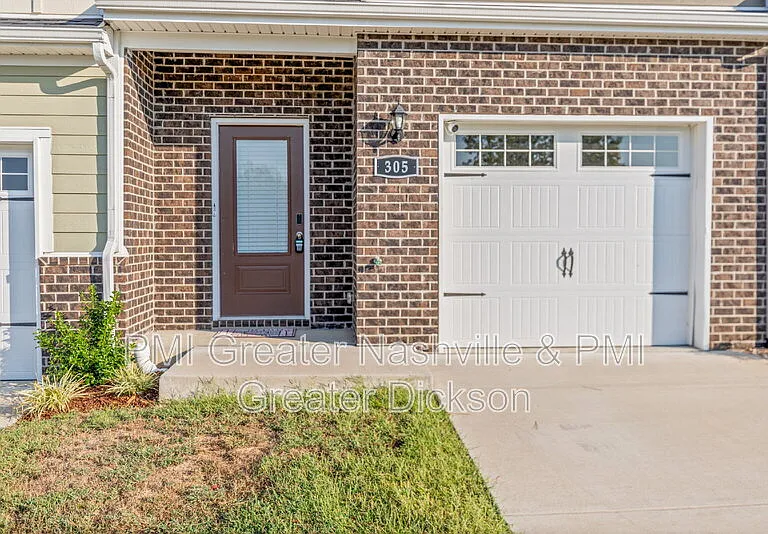 305 Masters Way — Photo 5
