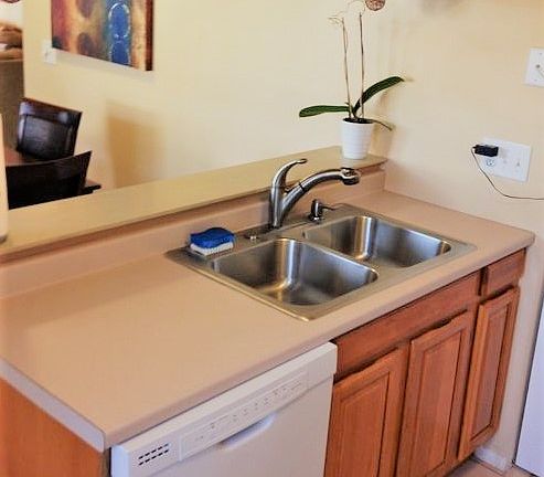 2nd image of 16 Sunnyside Dr #15H