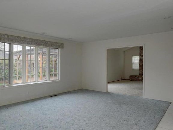 2nd image of 1084 Ticonderoga Dr