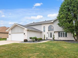 19418 Edgebrook Ln, Tinley Park, IL 60487