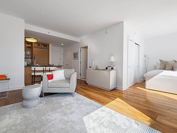 2nd image of 200 W End Ave APT 11K