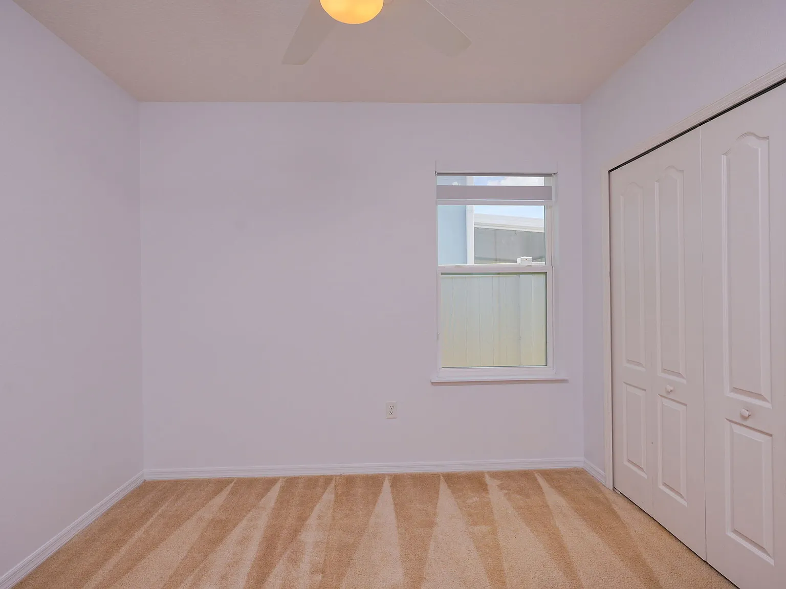 3 bed, 1320 sqft, $2,300 — Photo 2