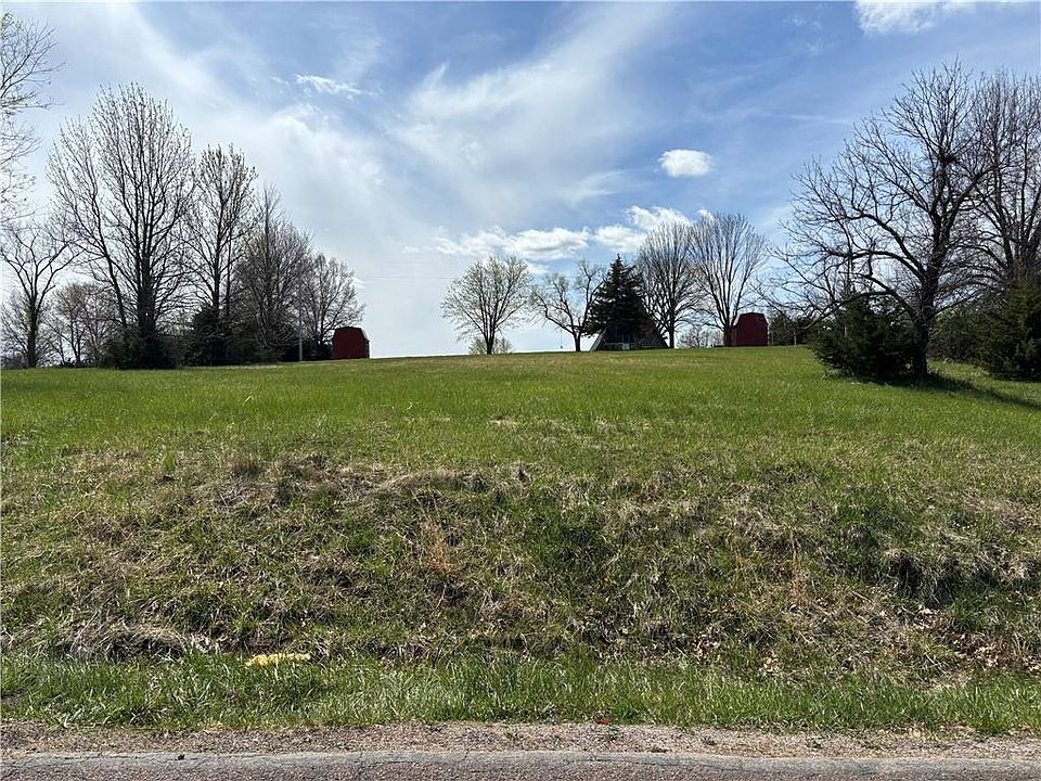 1st image of 1693 & 1694 Lake Viking Ter