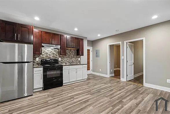 1241 Raum St NE #4 — Photo 11