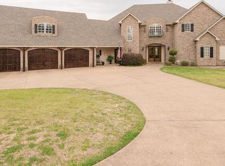 11200 Skyline Dr, Brownsboro, TX 75756