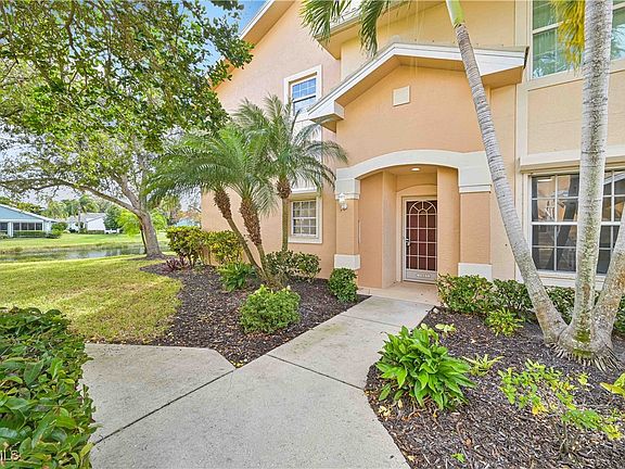 3rd image of 15061 Lakeside View Dr APT 1901
