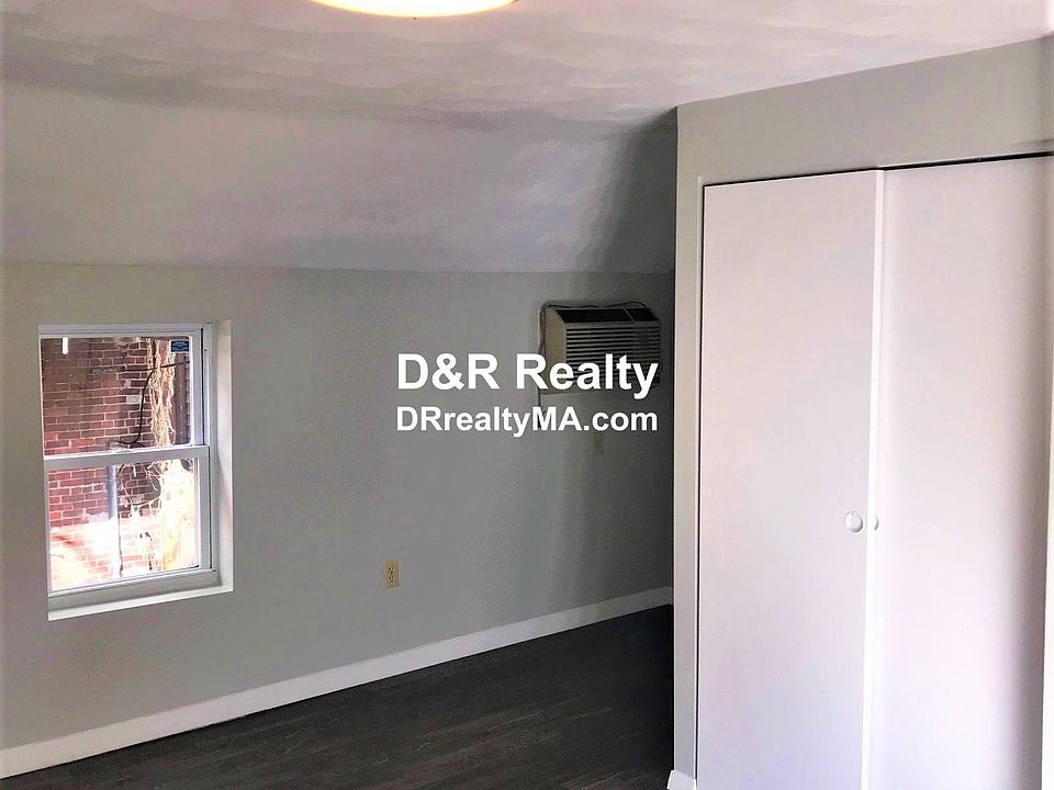2nd image of 16 Bremen St #4