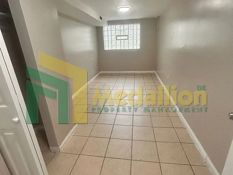 8358 S Morgan St — Photo 25