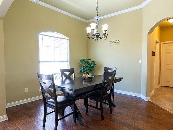 5th image of 10163 English Oaks Dr