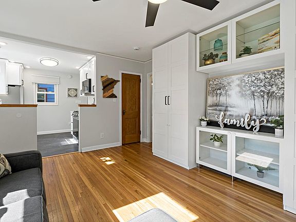 4th image of 6132 3rd Ave S