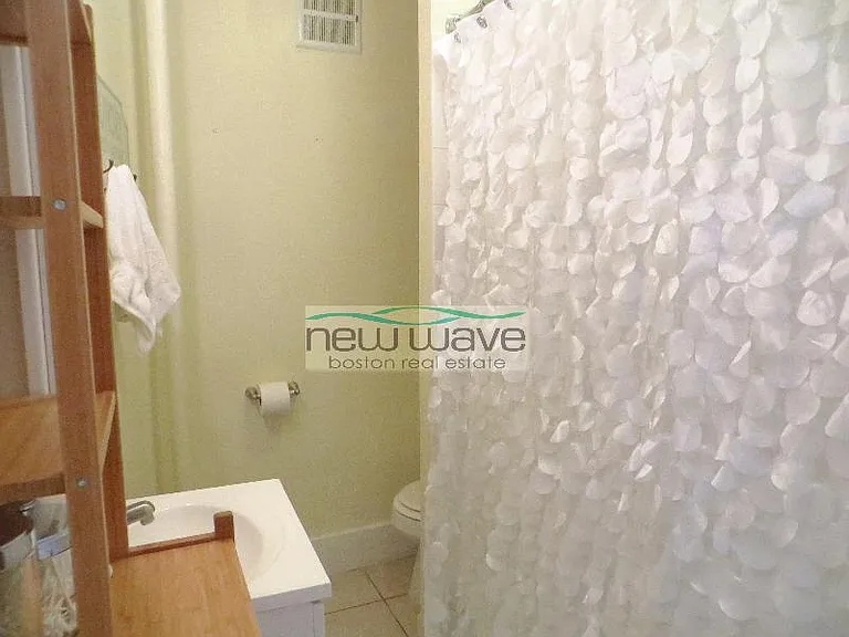 24 Joy St #9 — Photo 10