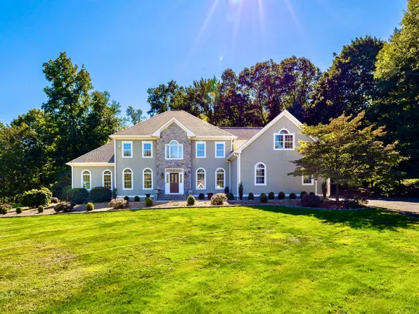 6 Owl Ridge Road, Woodbury, CT 06798