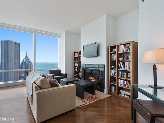 5th image of 401 N Wabash Ave Unit 52G