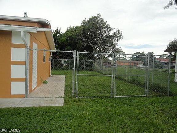 5th image of 420 Canyon Dr S