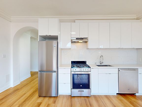 3rd image of 2390 Francisco St APT 304