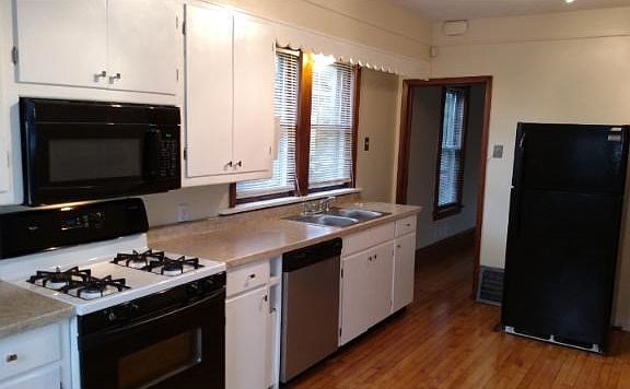 3rd image of 3707 Dupont Ave N
