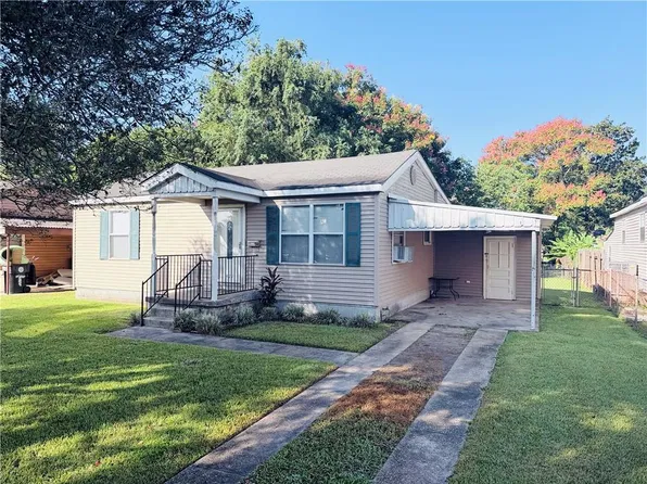 421 Huntlee Dr, New Orleans, LA 70131
