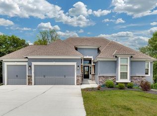 10518 NW 79th Pl, Weatherby Lake, MO 64152