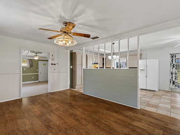 2nd image of 126 Meadow Park Ln