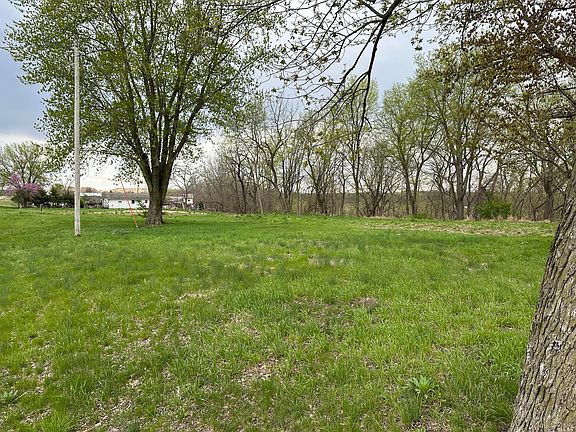 3rd image of 16889/16843 County Road G40