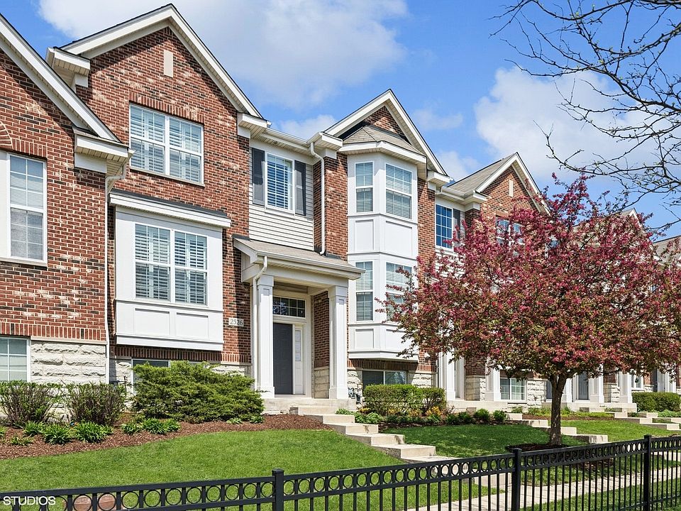 1st image of 2526 Dunraven Ave