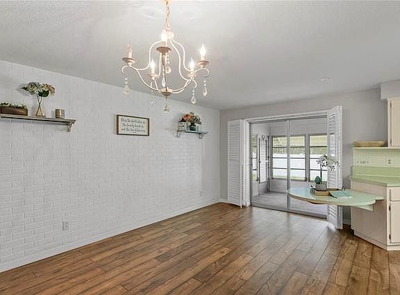 5th image of 1359 Summerlin Dr