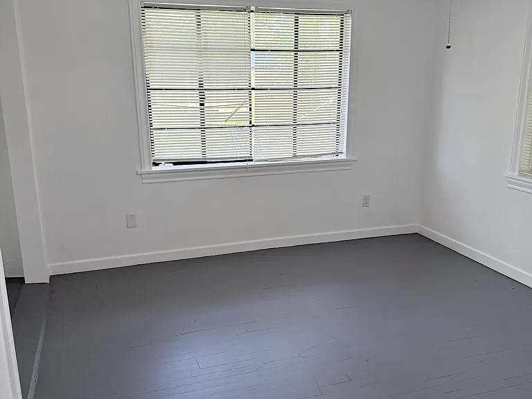 1111 Alvin Ave — Photo 16