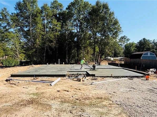 11 Lee Road 2185, Phenix City, AL 36870