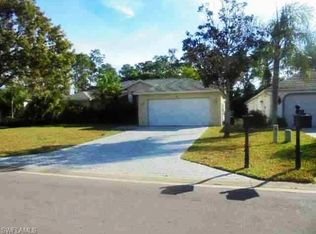 442 Dundee Ct, Naples, FL 34104
