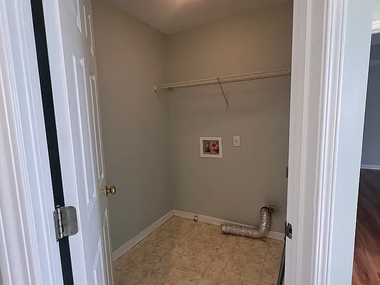 3985 Shallowford Gre Ct — Photo 12