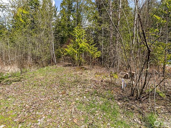 4th image of 17045 Iceberg Road