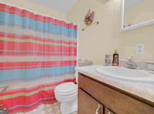 1894 Athens Rd, Royston, GA 30662
