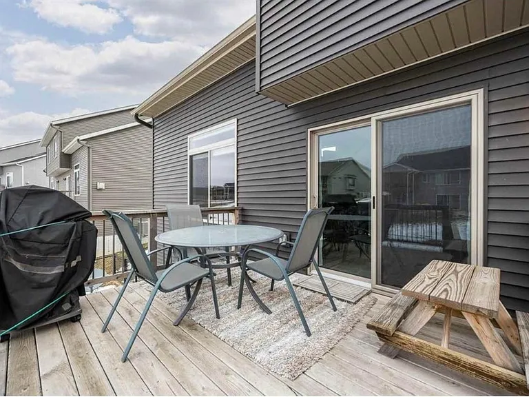 611 Doe Ave — Photo 12