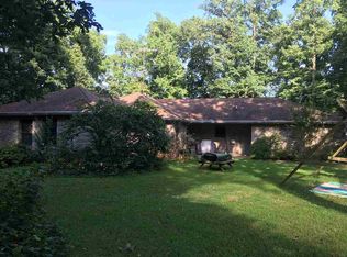 435 Clutter Rd, Lynnville, IN 47619