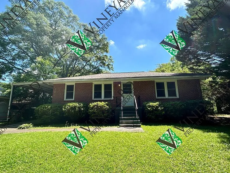 4306 Hillcrest Dr — Photo 1